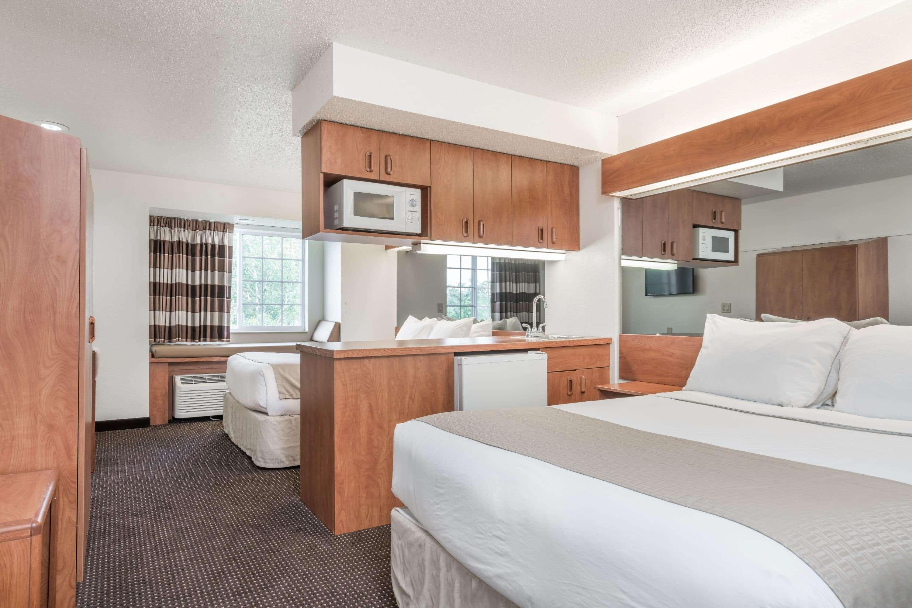 Microtel Inn & Suites By Wyndham Rice Lake Dış mekan fotoğraf