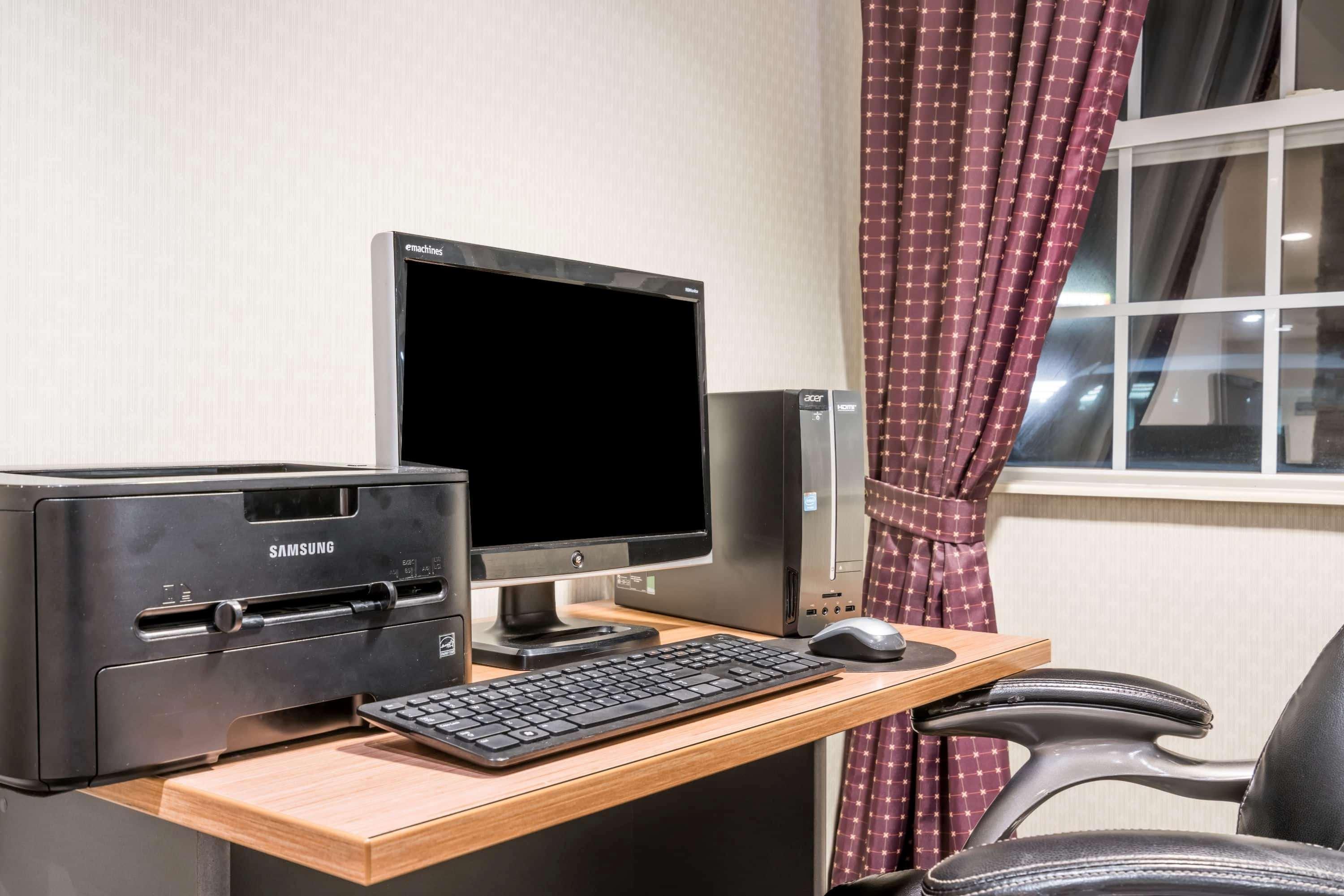 Microtel Inn & Suites By Wyndham Rice Lake Dış mekan fotoğraf